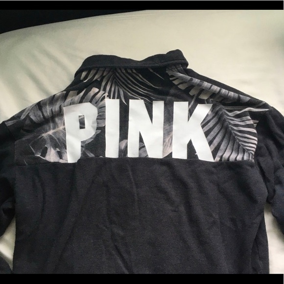 pink sweater !! size: medium - Picture 2 of 2